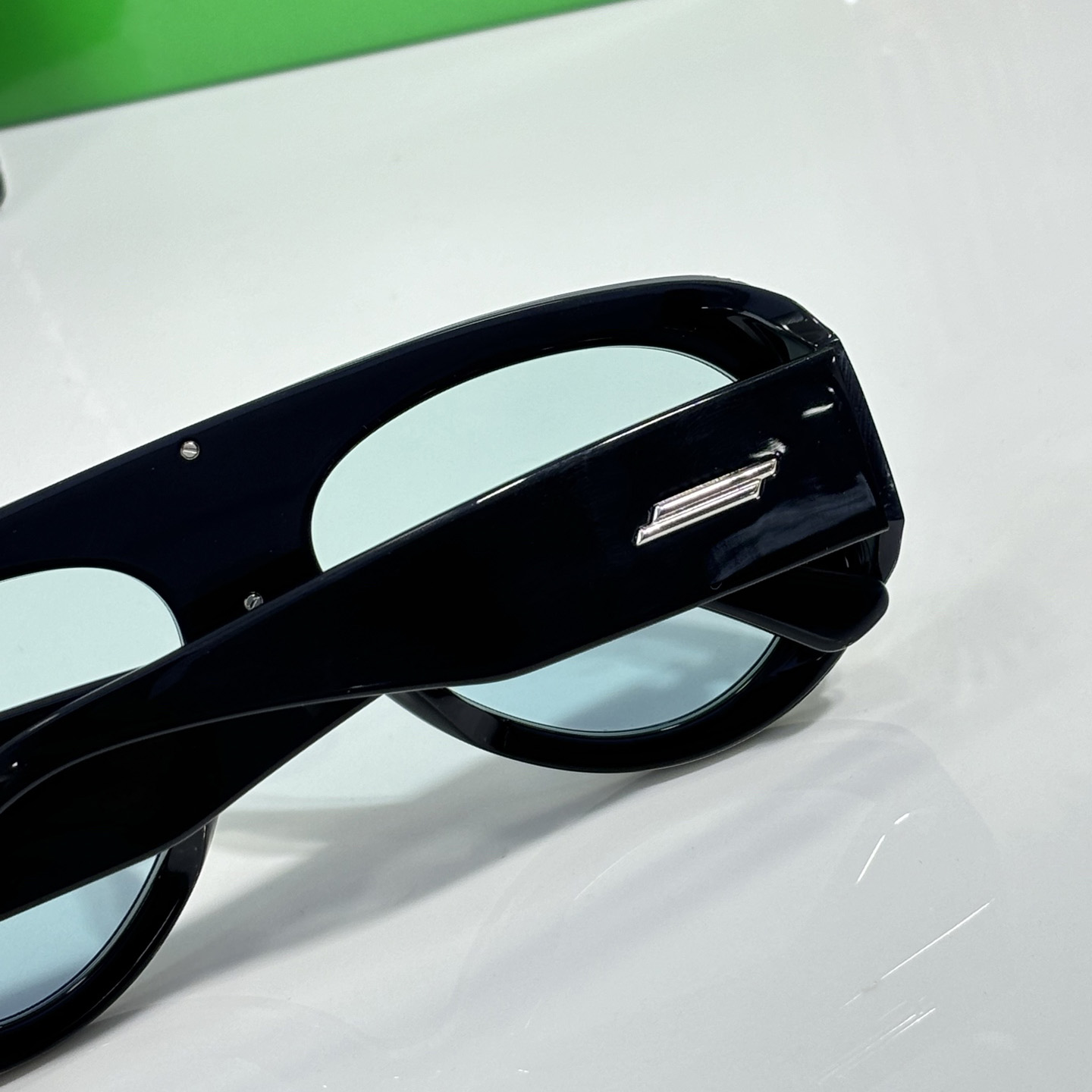 Bottega Veneta BV1362S Sunglasses   - DesignerGu