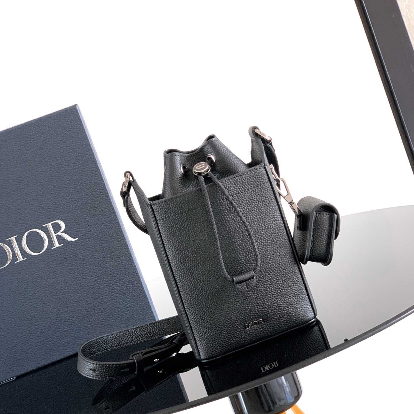 Dior Mini Bucket Bag  Dior Mini Bucket Bag  - DesignerGu