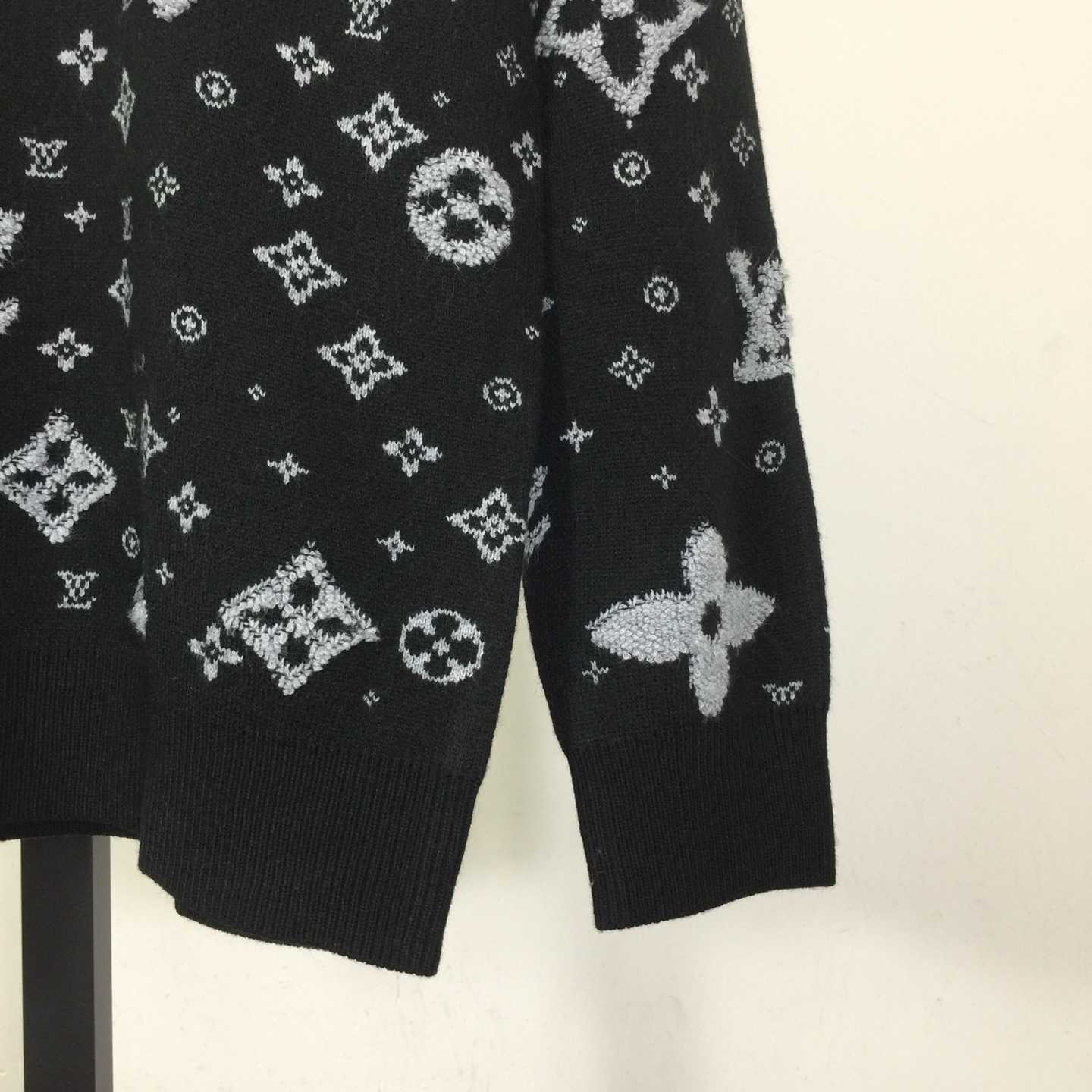 Louis Vuitton Monogram Wool Blend Pullover - DesignerGu