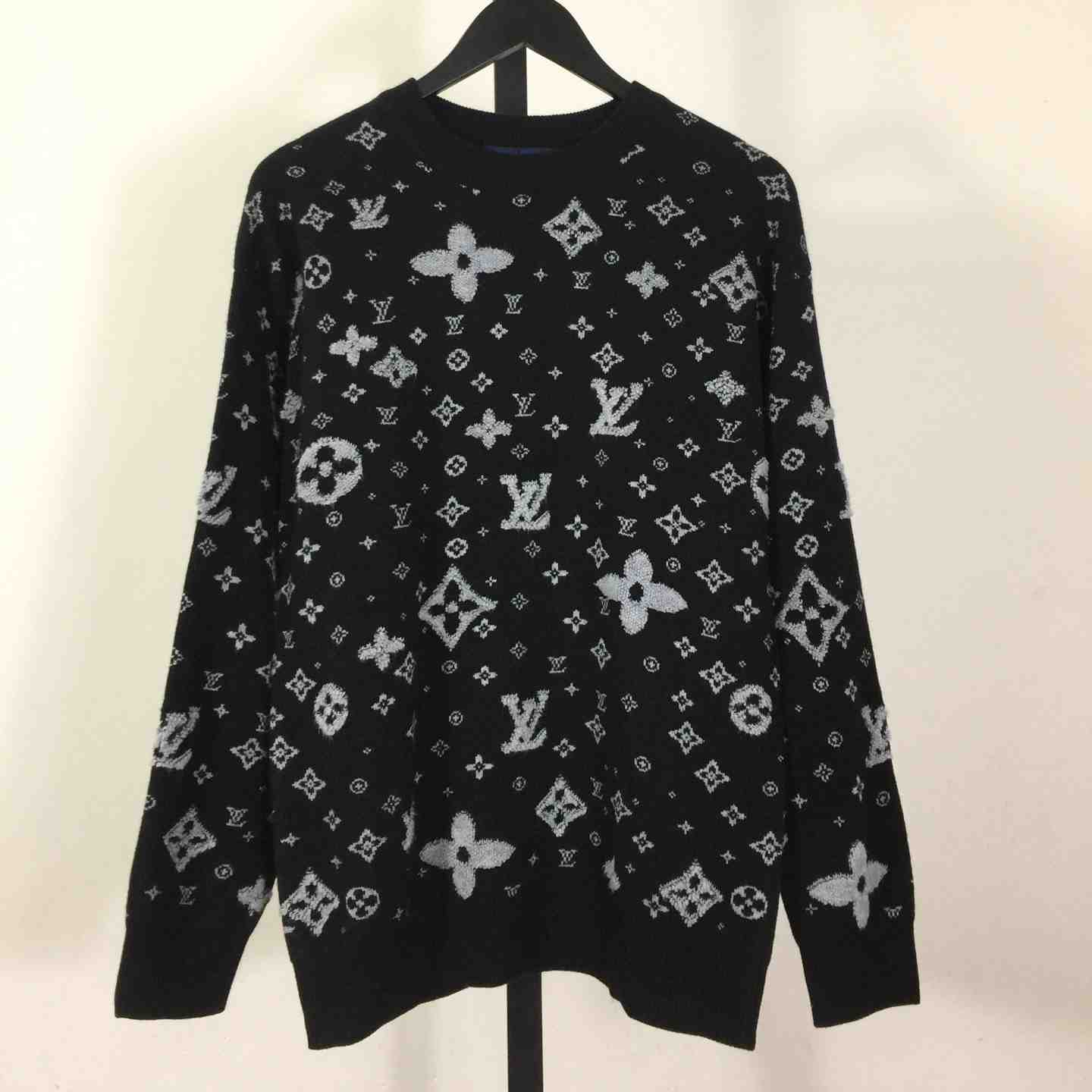 Louis Vuitton Monogram Wool Blend Pullover Louis Vuitton Monogram Wool Blend Pullover - DesignerGu