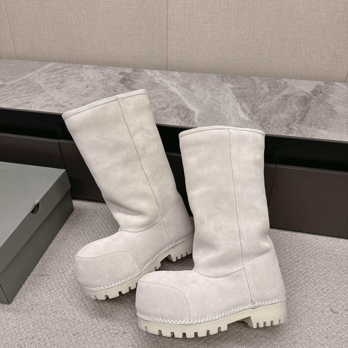 Balenciaga boots - DesignerGu