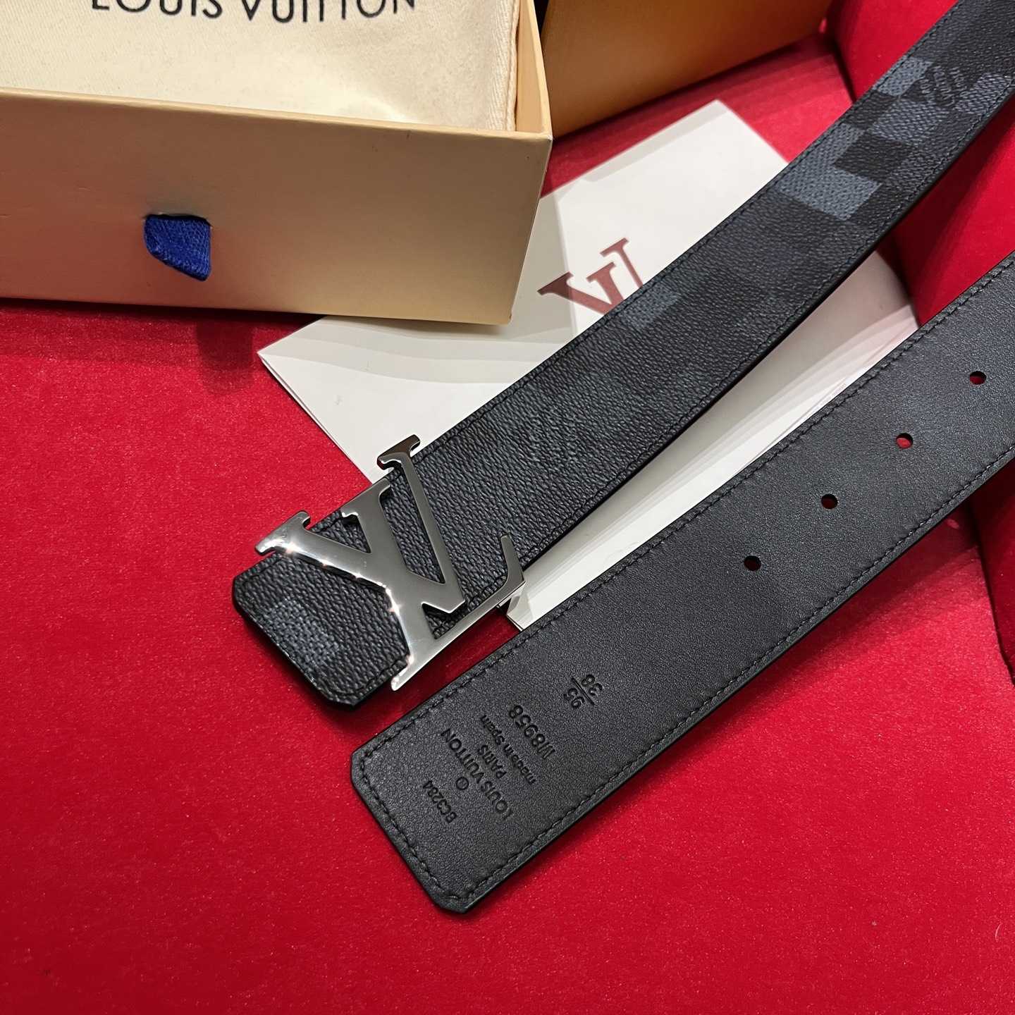 Louis Vuitton Reversible Belt - DesignerGu