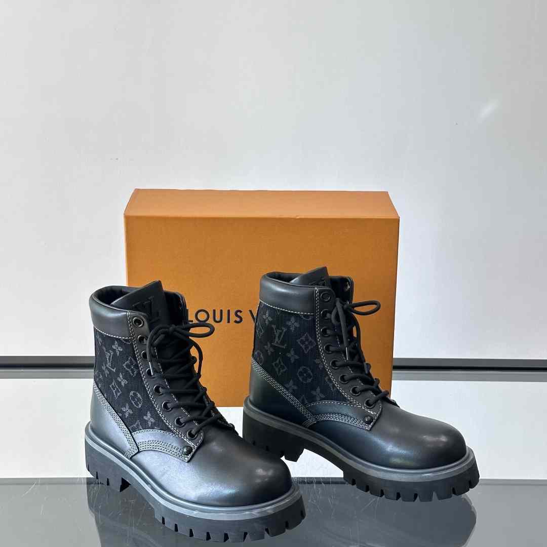 Louis Vuitton LV Boot Ranger    - DesignerGu