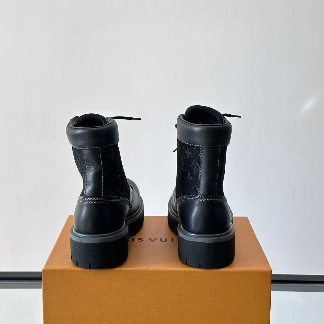 Louis Vuitton LV Boot Ranger    - DesignerGu