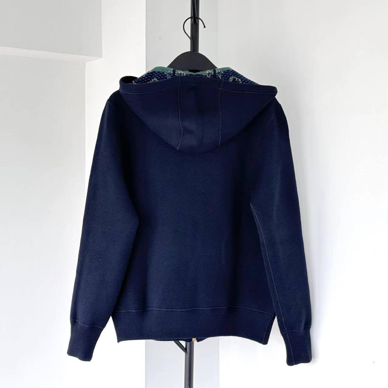 Louis Vuitton Monogram Double Face Reversible Hoodie    1AIJZ5 - DesignerGu