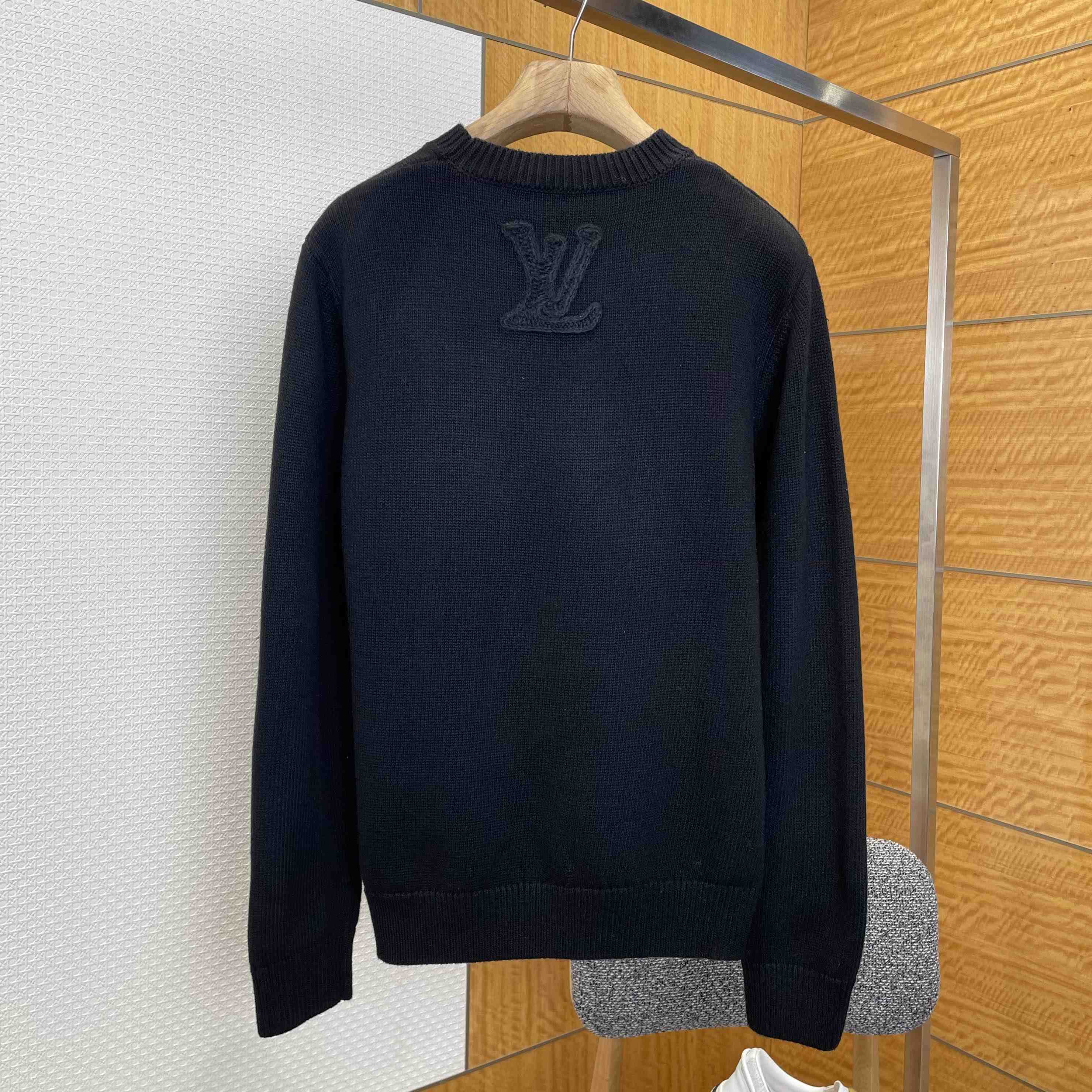 Louis Vuitton Embellished Knitted Crewneck   1AJBWX - DesignerGu