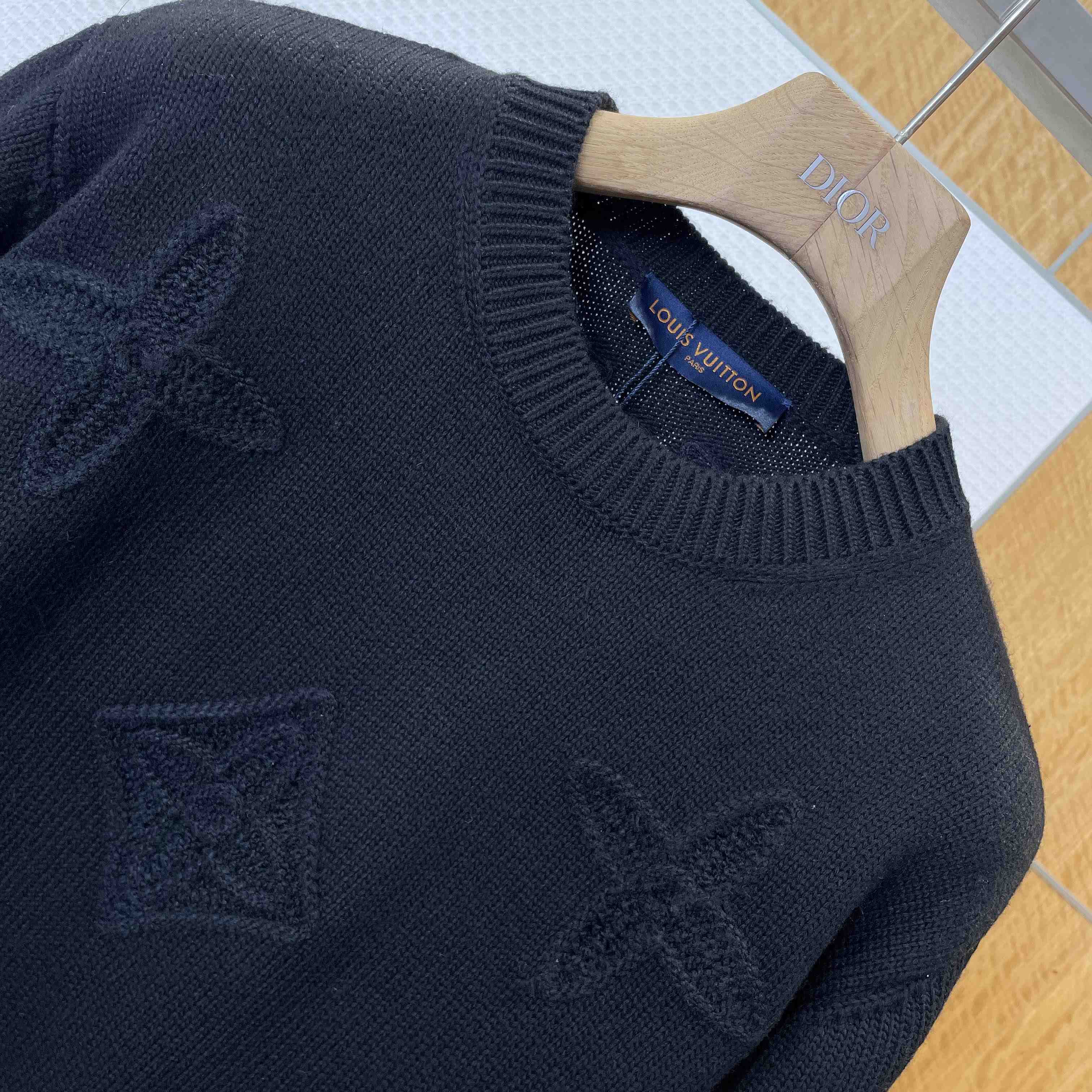 Louis Vuitton Embellished Knitted Crewneck   1AJBWX - DesignerGu