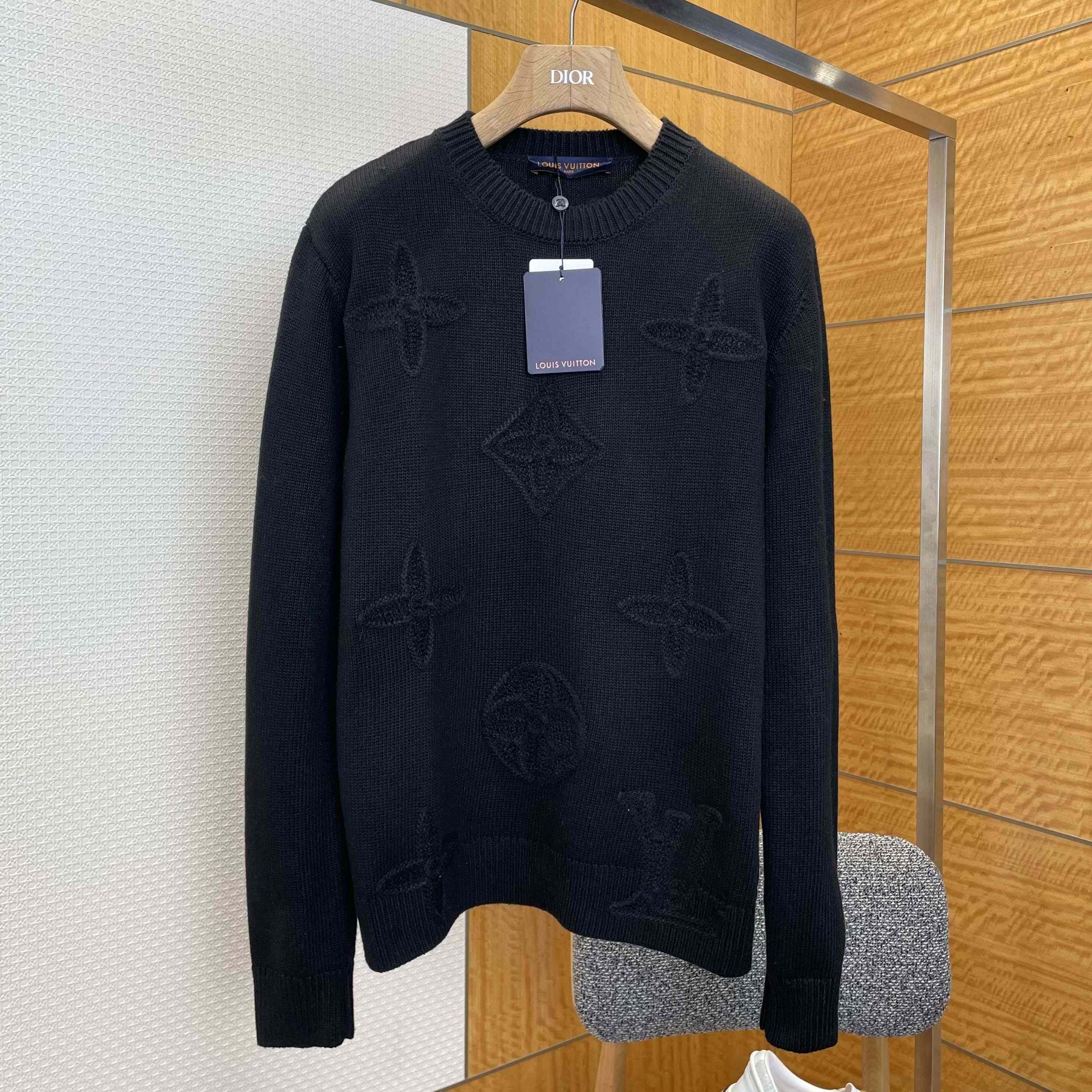 Louis Vuitton Embellished Knitted Crewneck   1AJBWX - DesignerGu