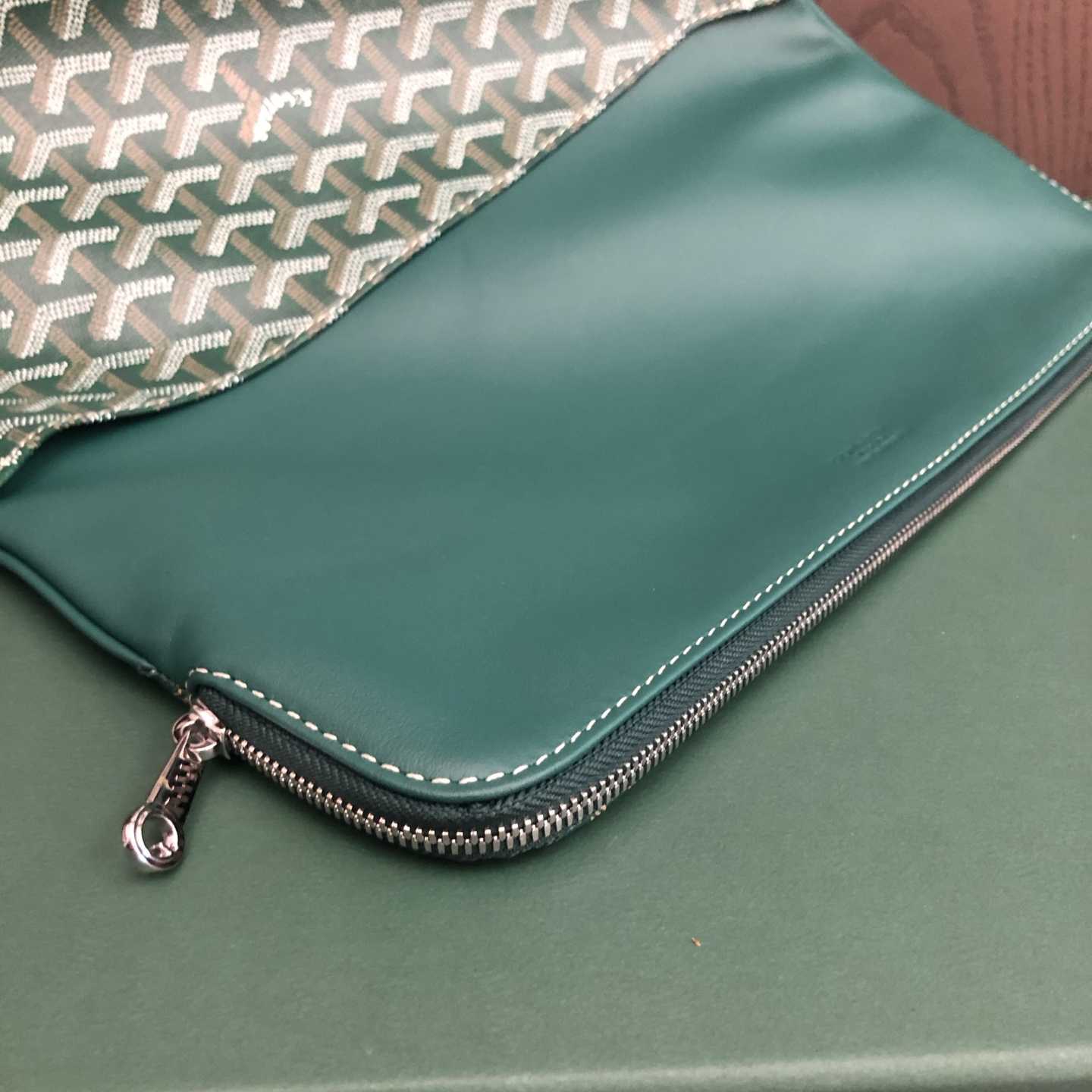 Goyard Sainte-Marie MM Clutch - DesignerGu