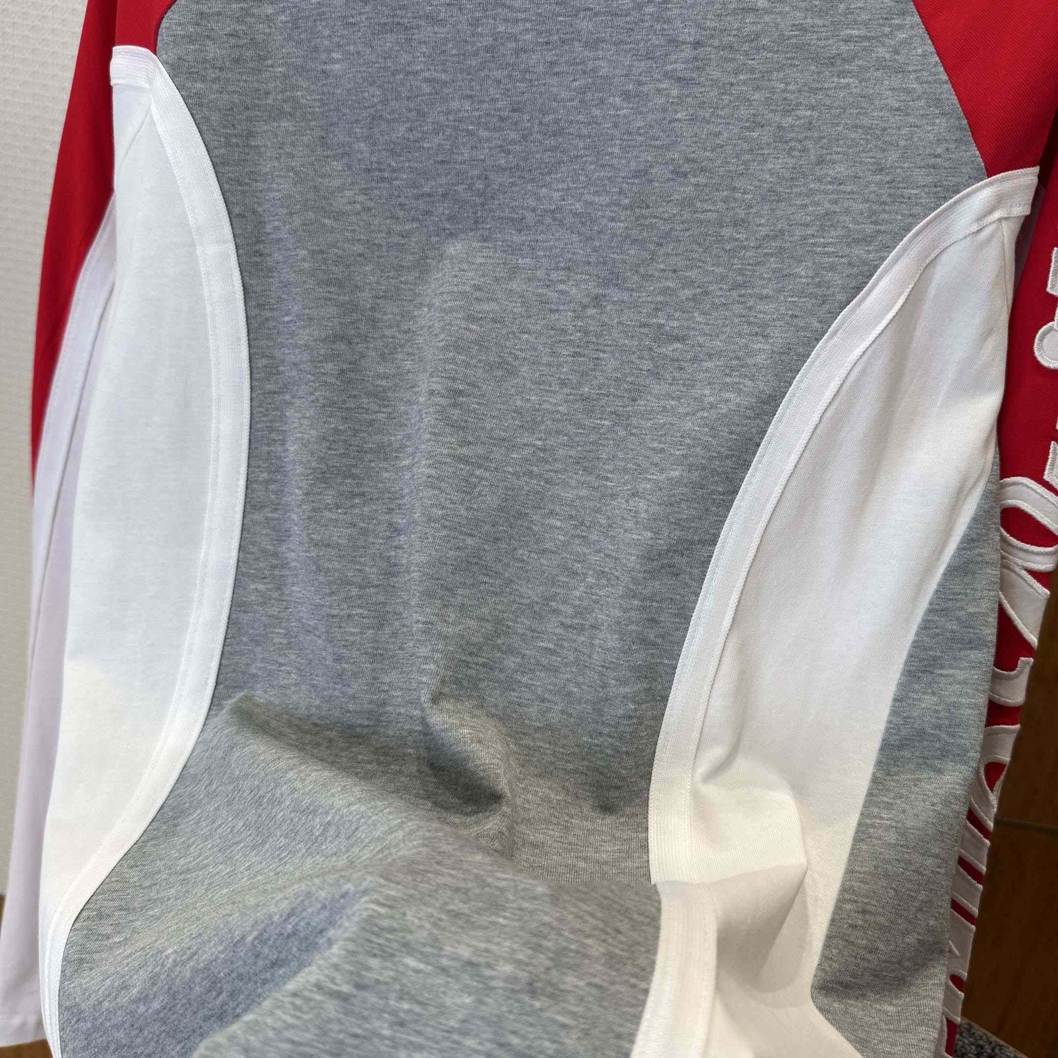 Louis Vuitton Signature Long-Sleeved T-Shirt   1AJCED - DesignerGu