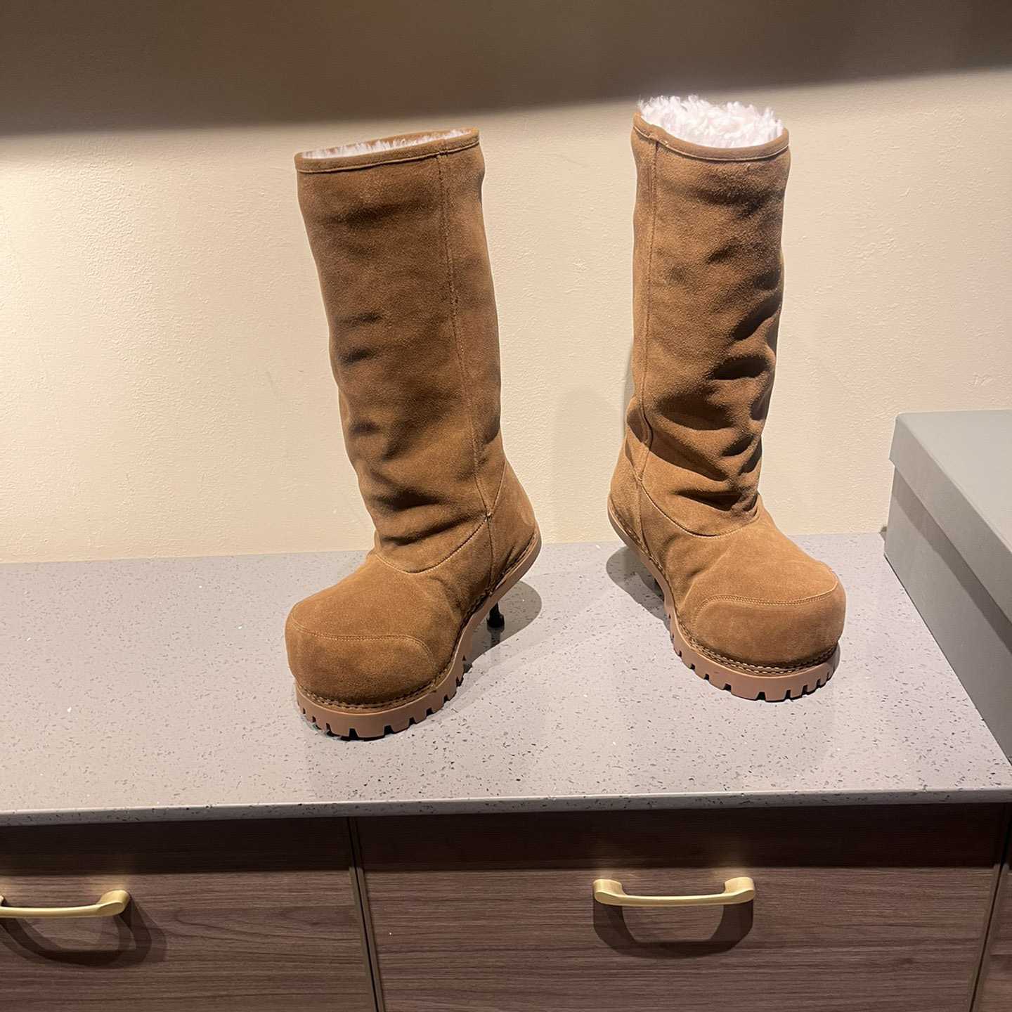 Balenciaga Alaska Fur High Boots - DesignerGu