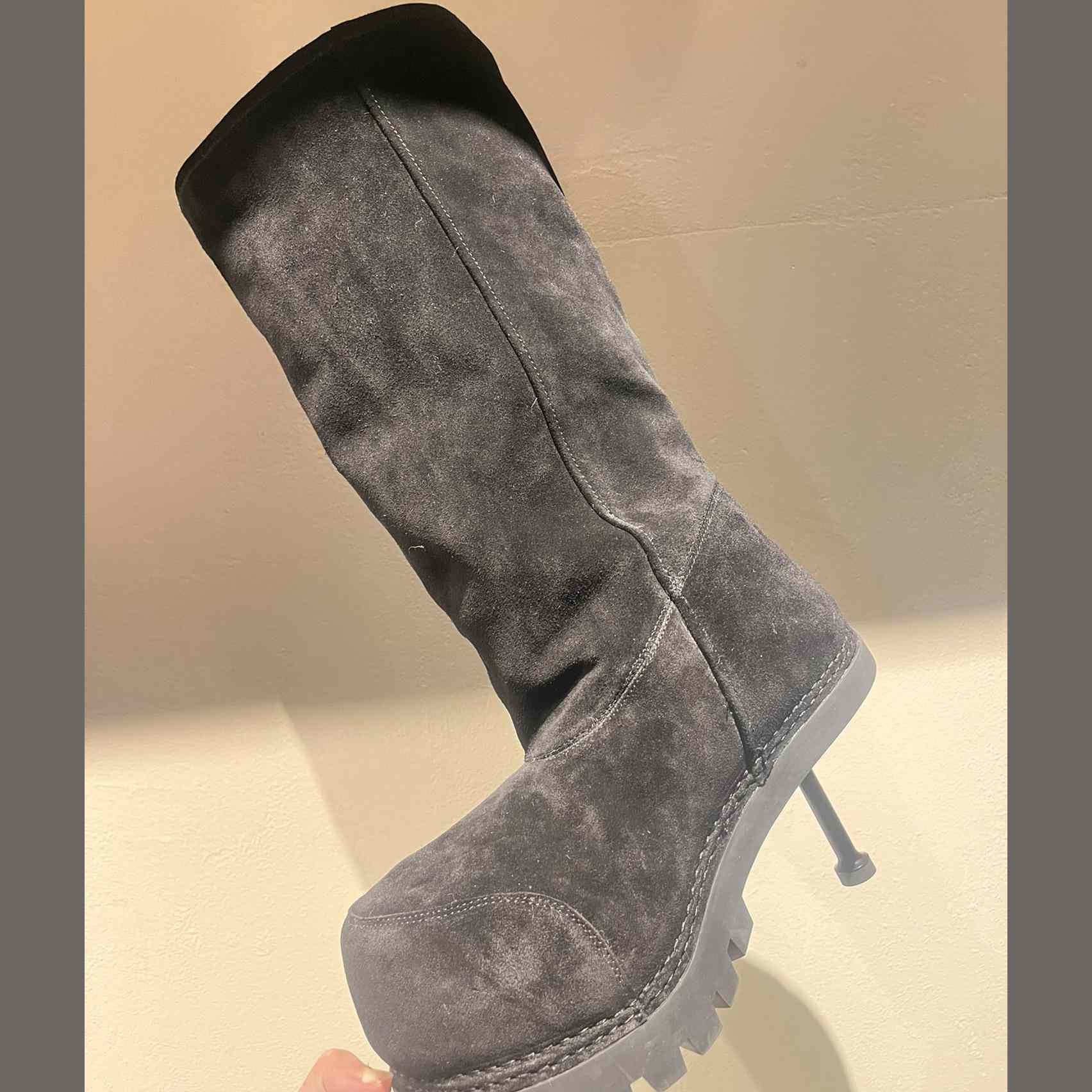 Balenciaga Alaska Fur High Boots - DesignerGu