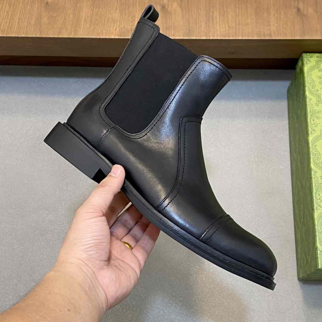 Gucci Leather Ankle Boots - DesignerGu