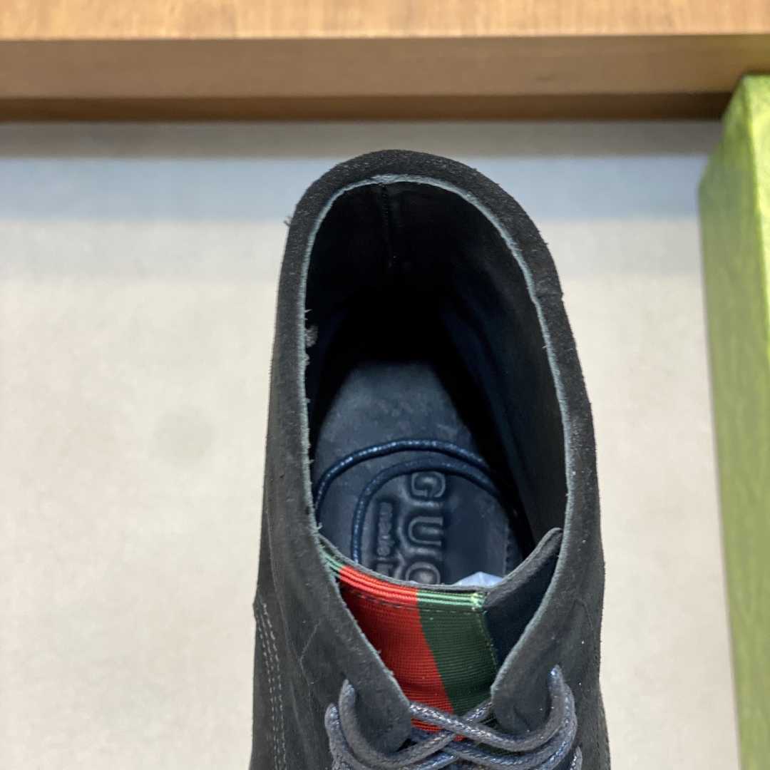 Gucci Men's Suede Lace-Up Boots - DesignerGu