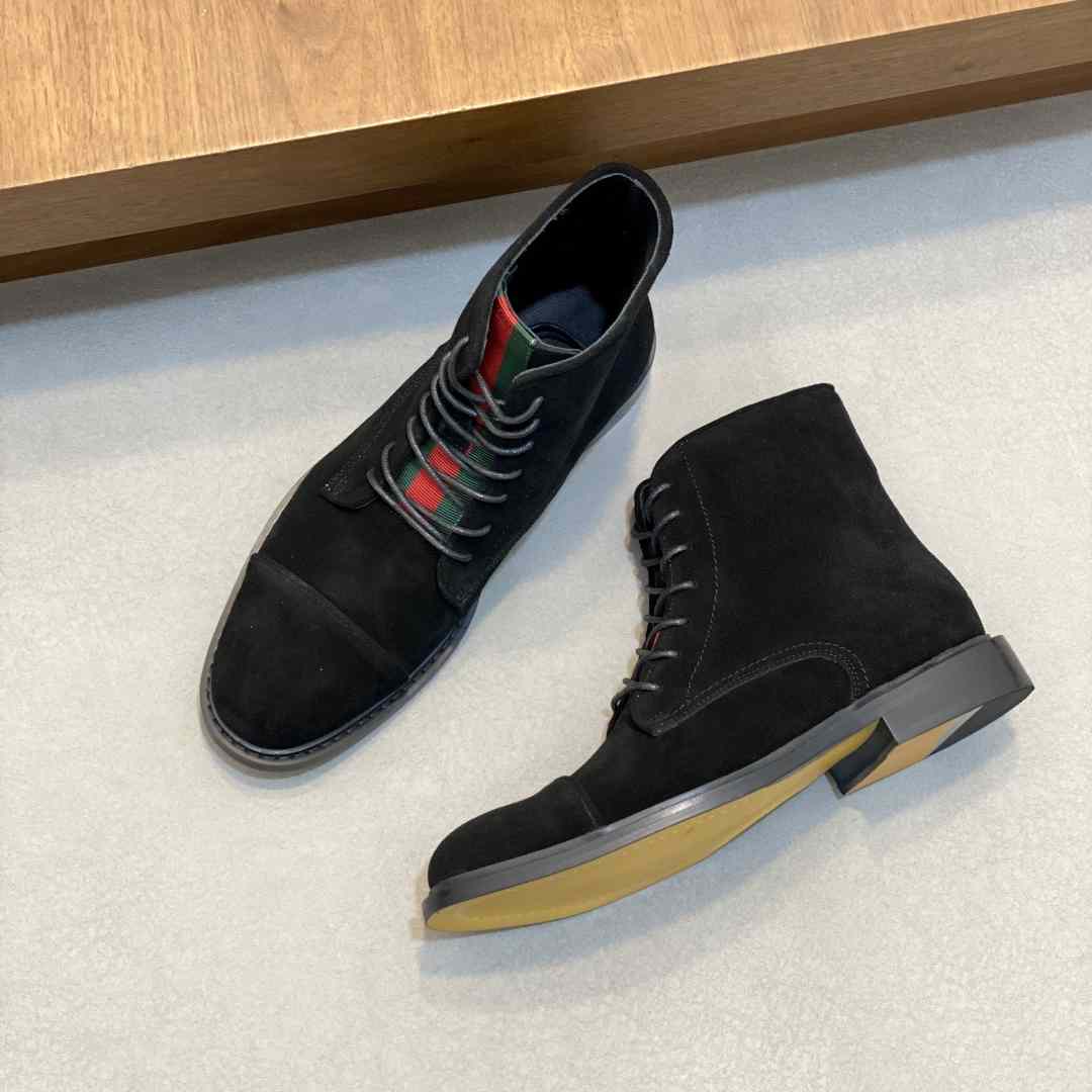 Gucci Men's Suede Lace-Up Boots - DesignerGu