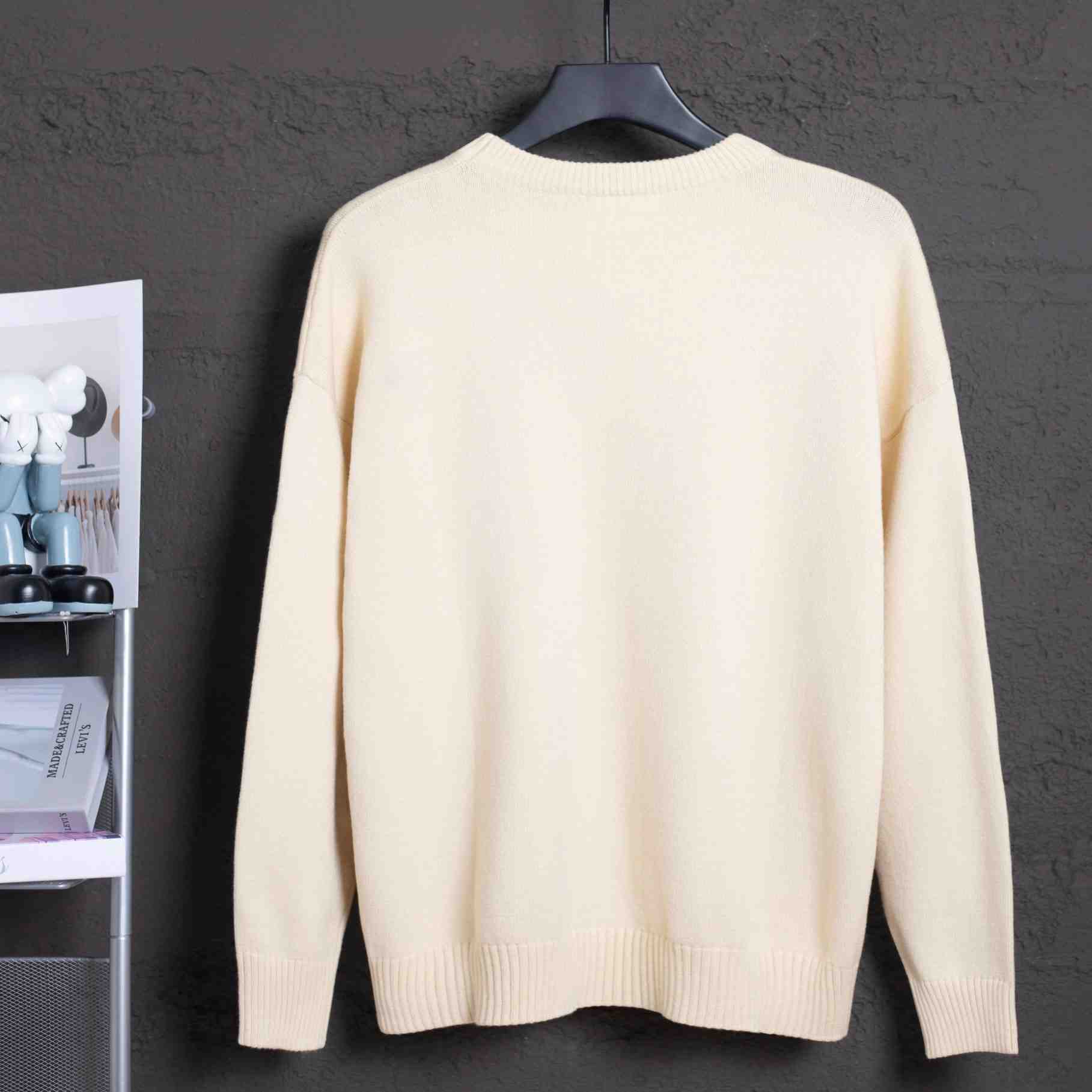 AMI Paris Ami De Coeur Patch Sweater - DesignerGu