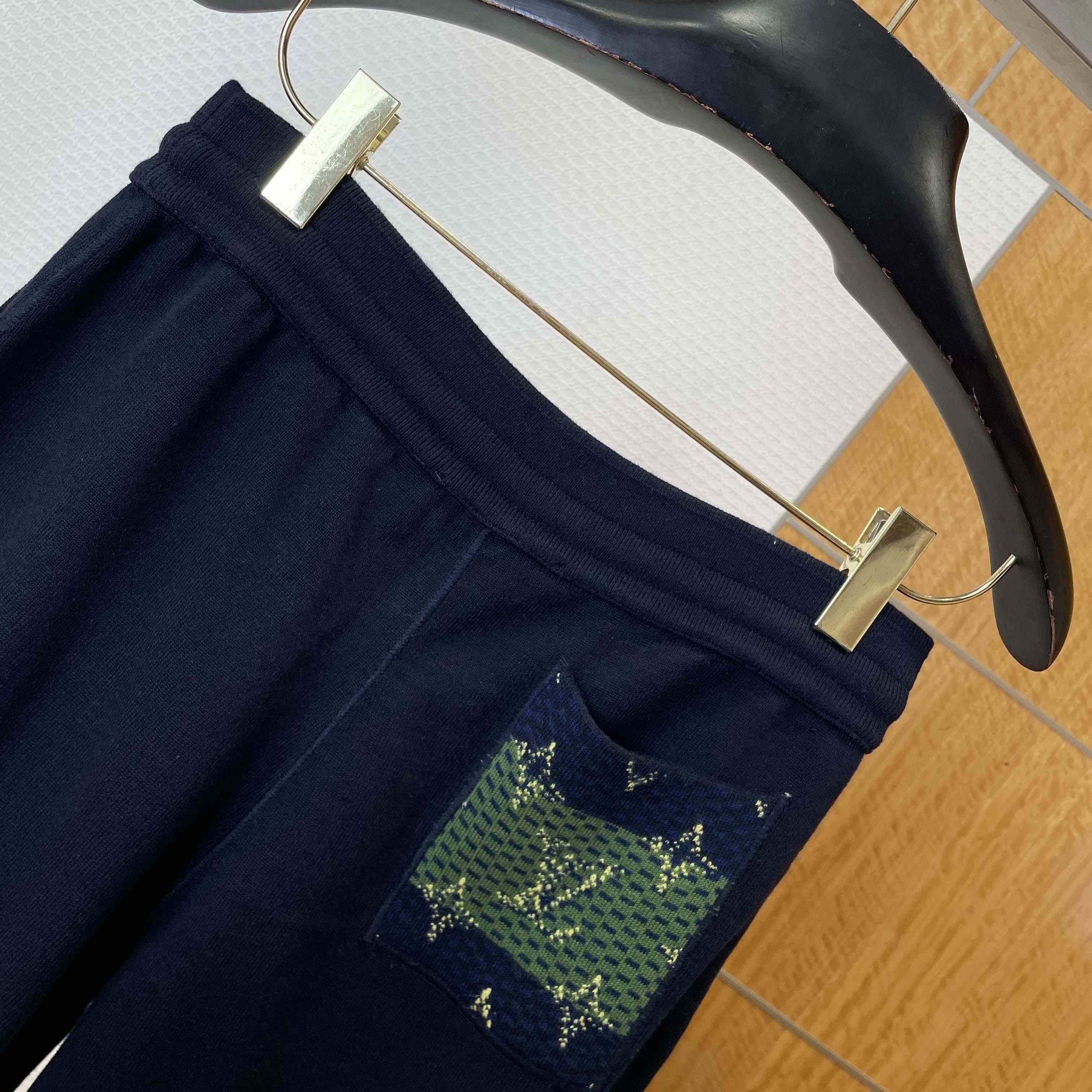 Louis Vuitton Double Face Jogging Pants   1AIJZF - DesignerGu