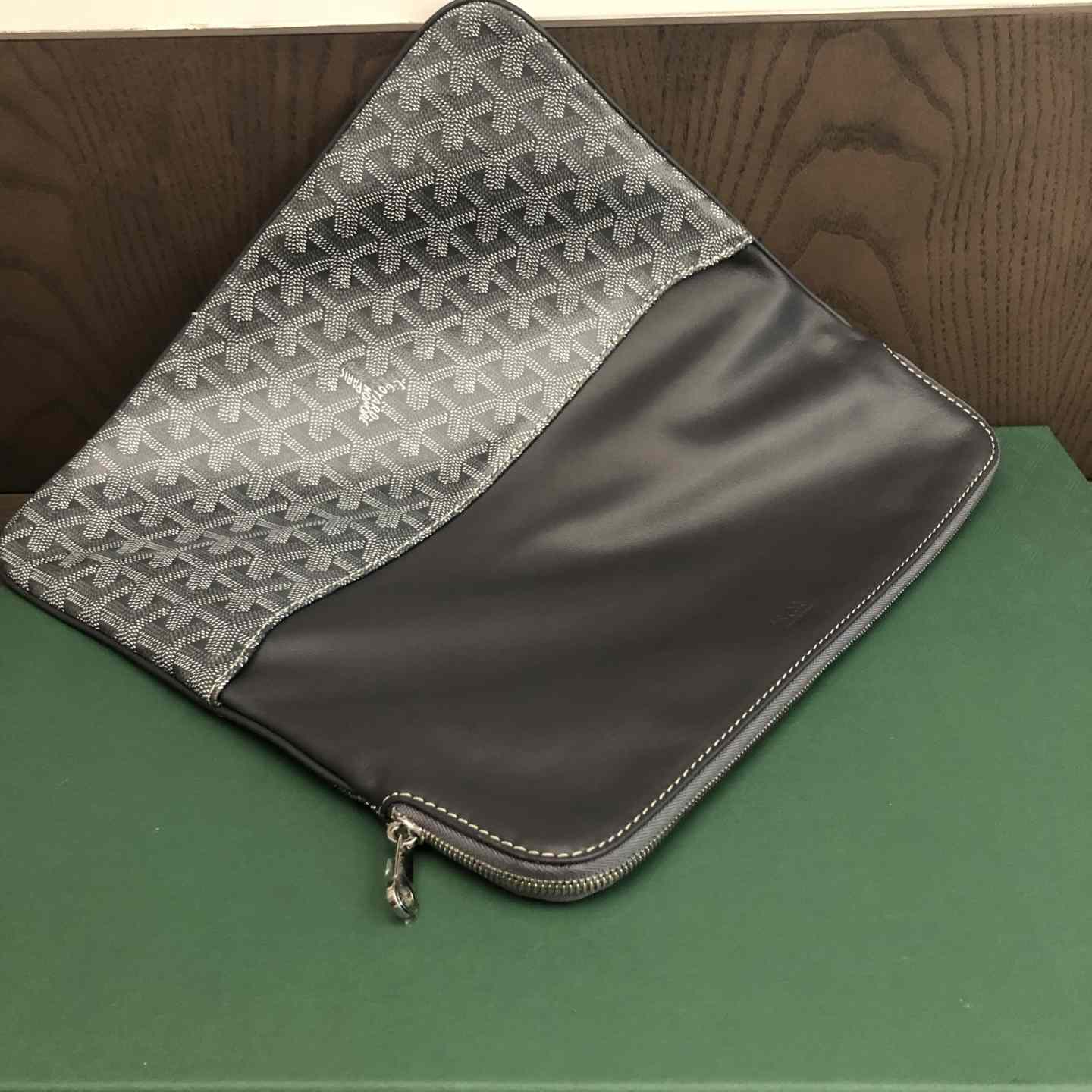 Goyard Sainte-Marie MM Clutch - DesignerGu