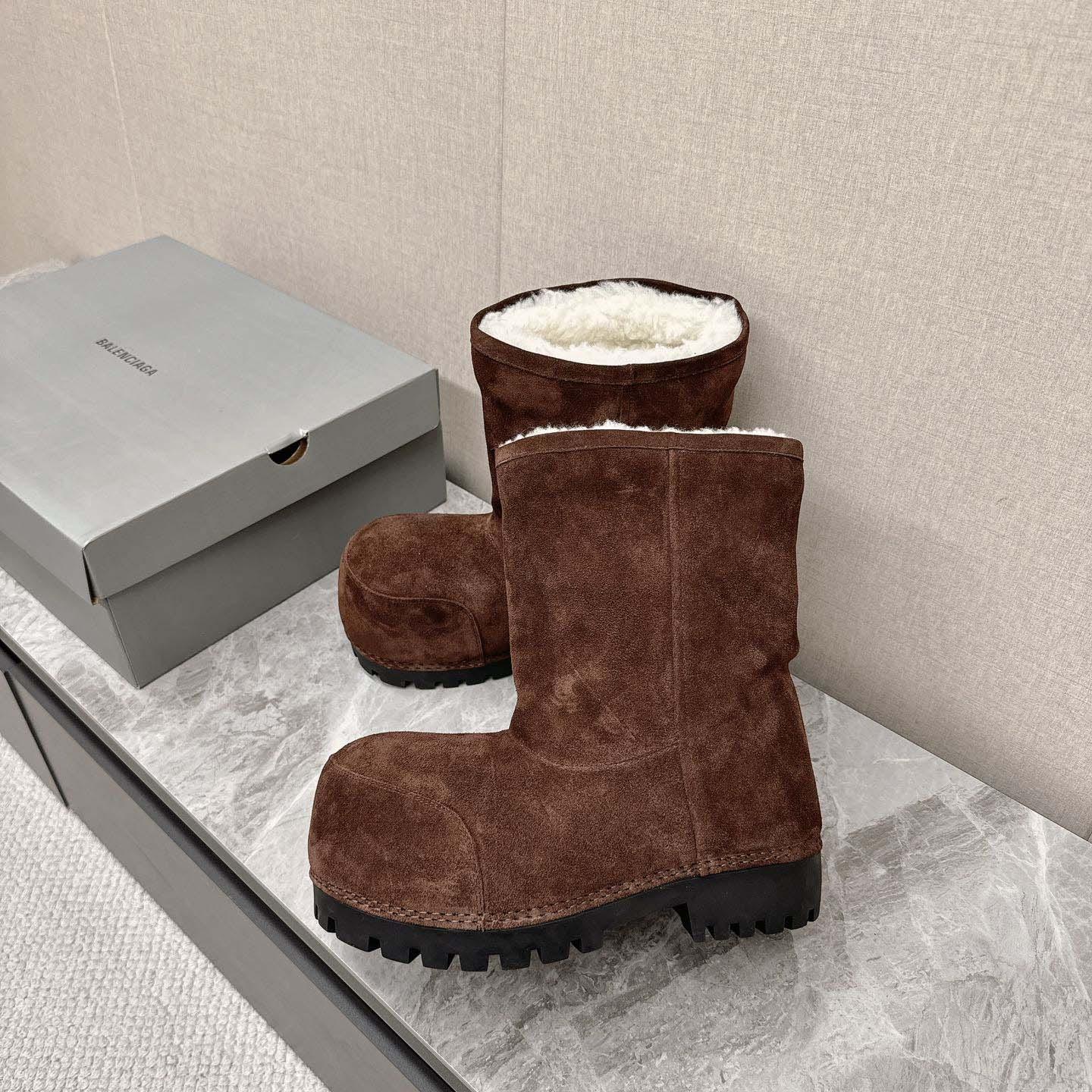 Balenciaga Alaska Fur High Boots - DesignerGu