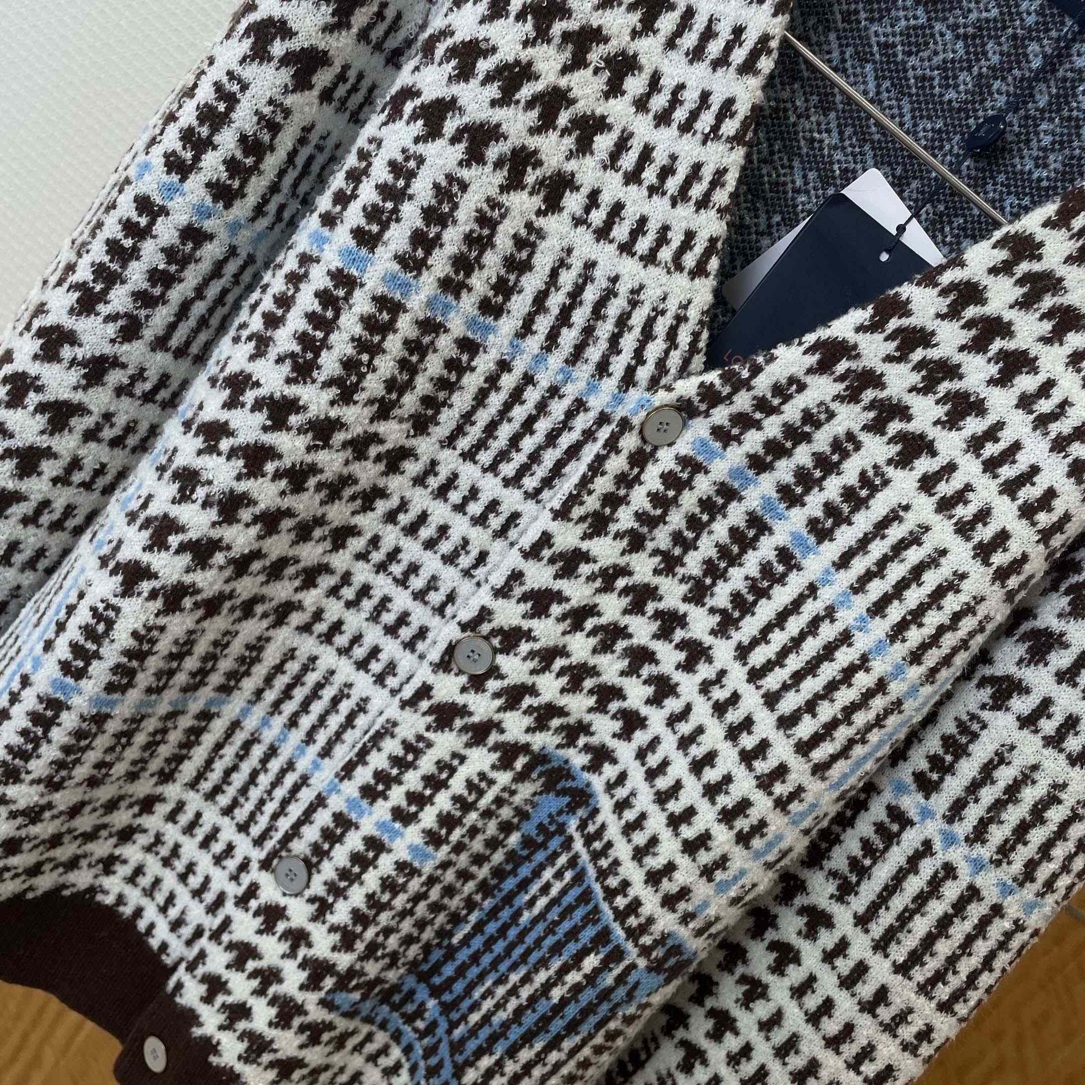 Louis Vuitton Textured Plaid Cardigan   1AJBSP - DesignerGu