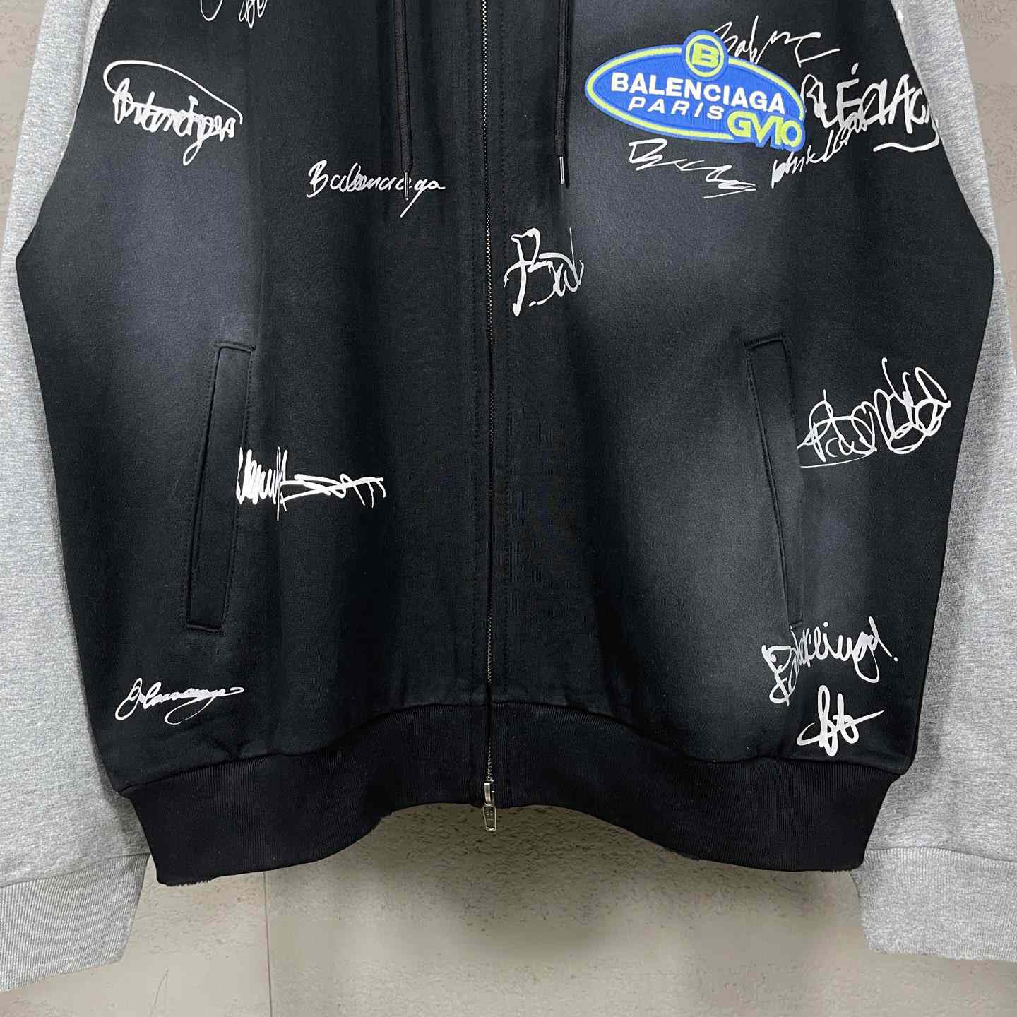 Balenciaga Banana Raglan Oversized Zip-Up Hoodie  - DesignerGu