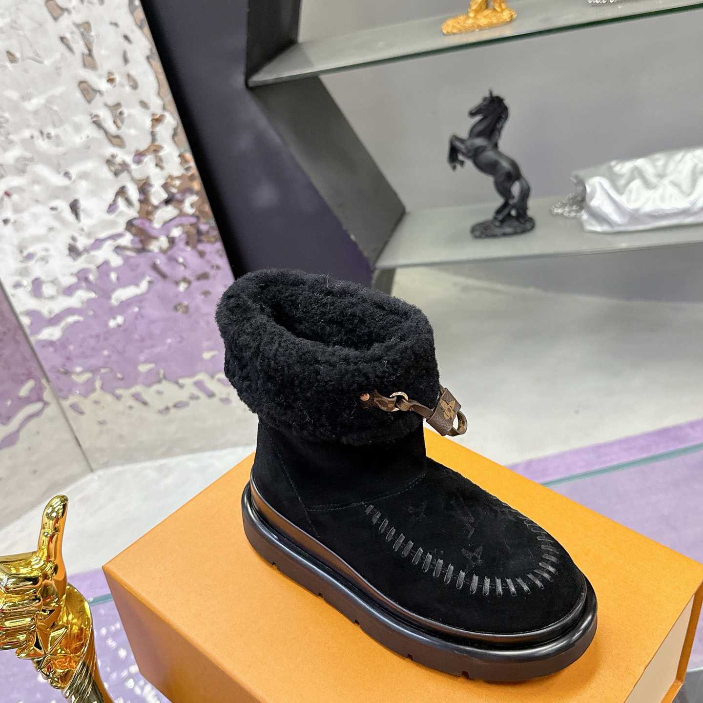 Louis Vuitton Cortina Ankle Boot   1AIUEG - DesignerGu