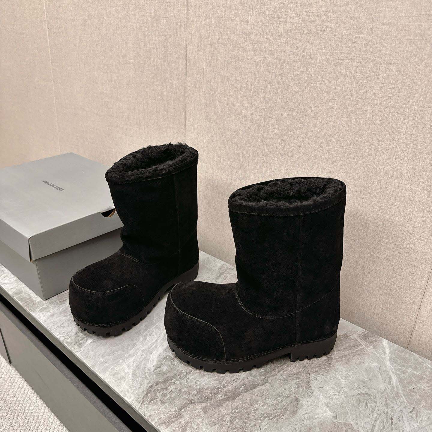 Balenciaga Alaska Fur High Boots - DesignerGu