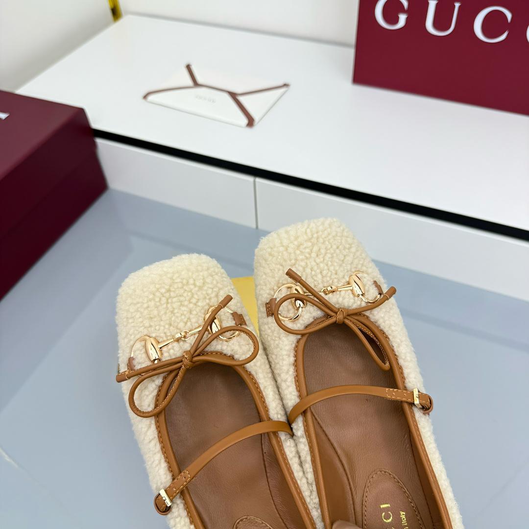 Gucci Women's Gucci Horsebit Ballet Flat - DesignerGu