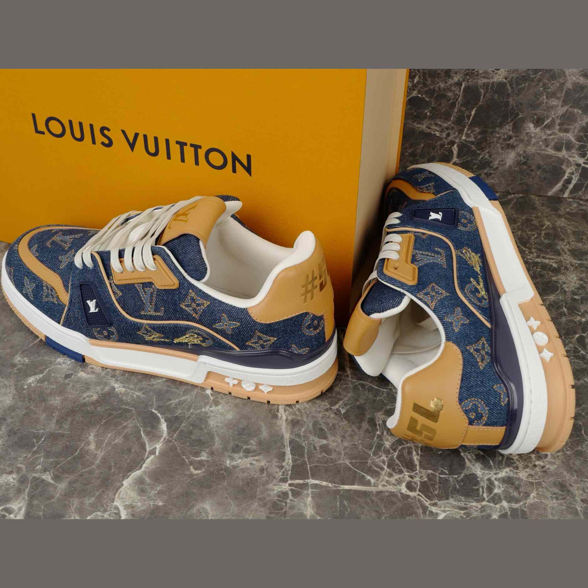 Louis Vuitton LV Trainer Sneaker   1AJ354 - DesignerGu