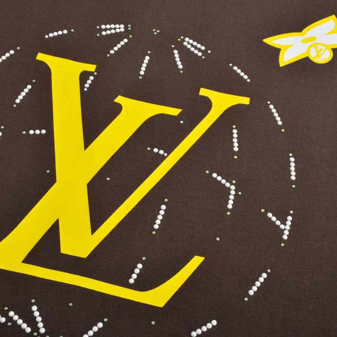 Louis Vuitton Washed Embellished Cotton T-Shirt   1AHCL3 - DesignerGu