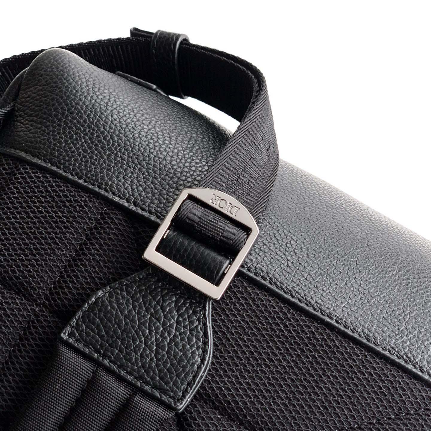 Dior CD Icon Zipped Backpack  - DesignerGu