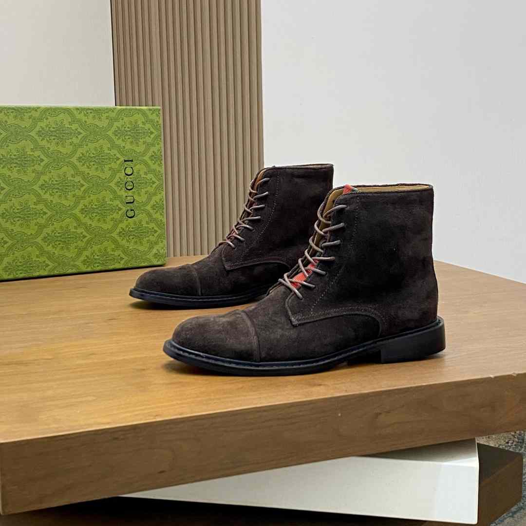 Gucci Men's Suede Lace-Up Boots - DesignerGu