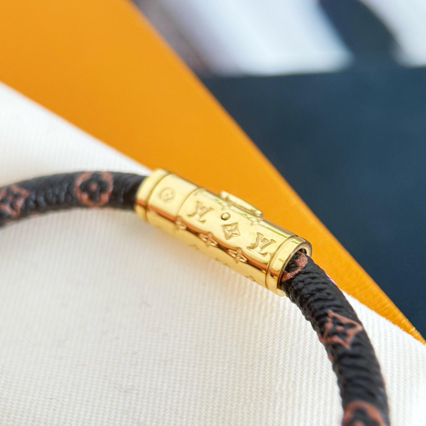 LV x TM Cherry Blossom Bracelet - DesignerGu