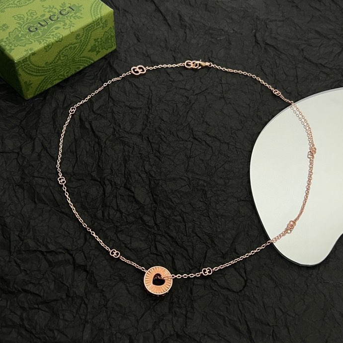 Gucci Icon Round Heart Cut Out Pendant - DesignerGu