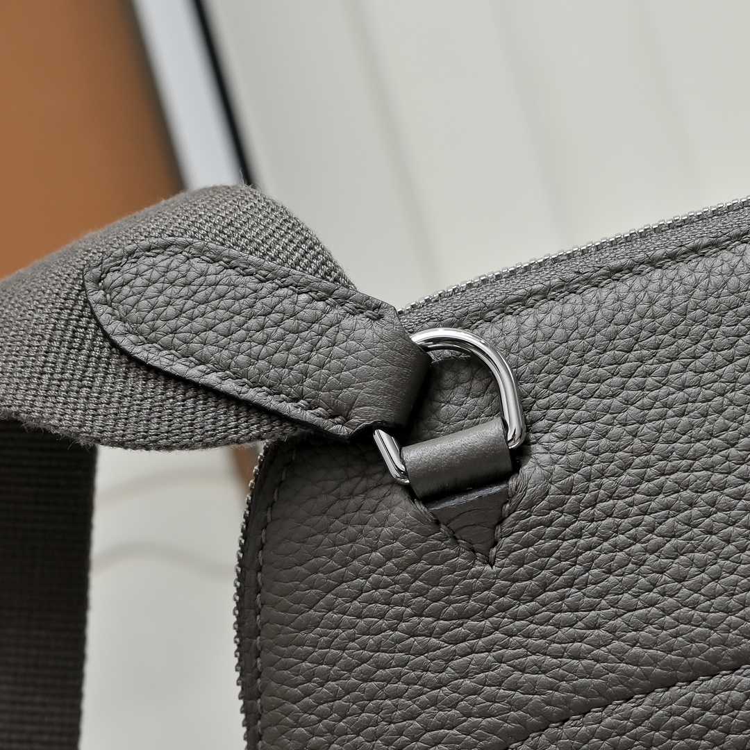 Hermès Bolide Messenger Bag - DesignerGu
