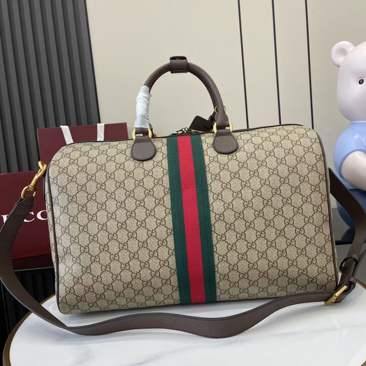 Gucci Savoy Medium Duffle Bag - DesignerGu