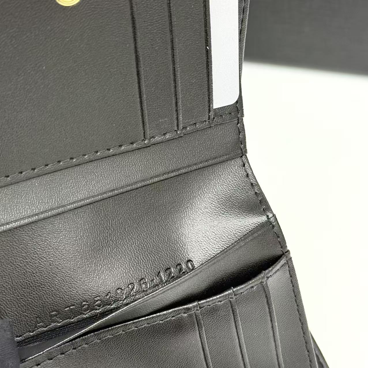 Saint Laurent Cassandre Matelassé Wallet  12·5*10*2.5cm - DesignerGu