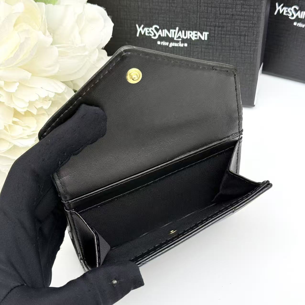 Saint Laurent Cassandre Matelassé Wallet  12·5*10*2.5cm - DesignerGu