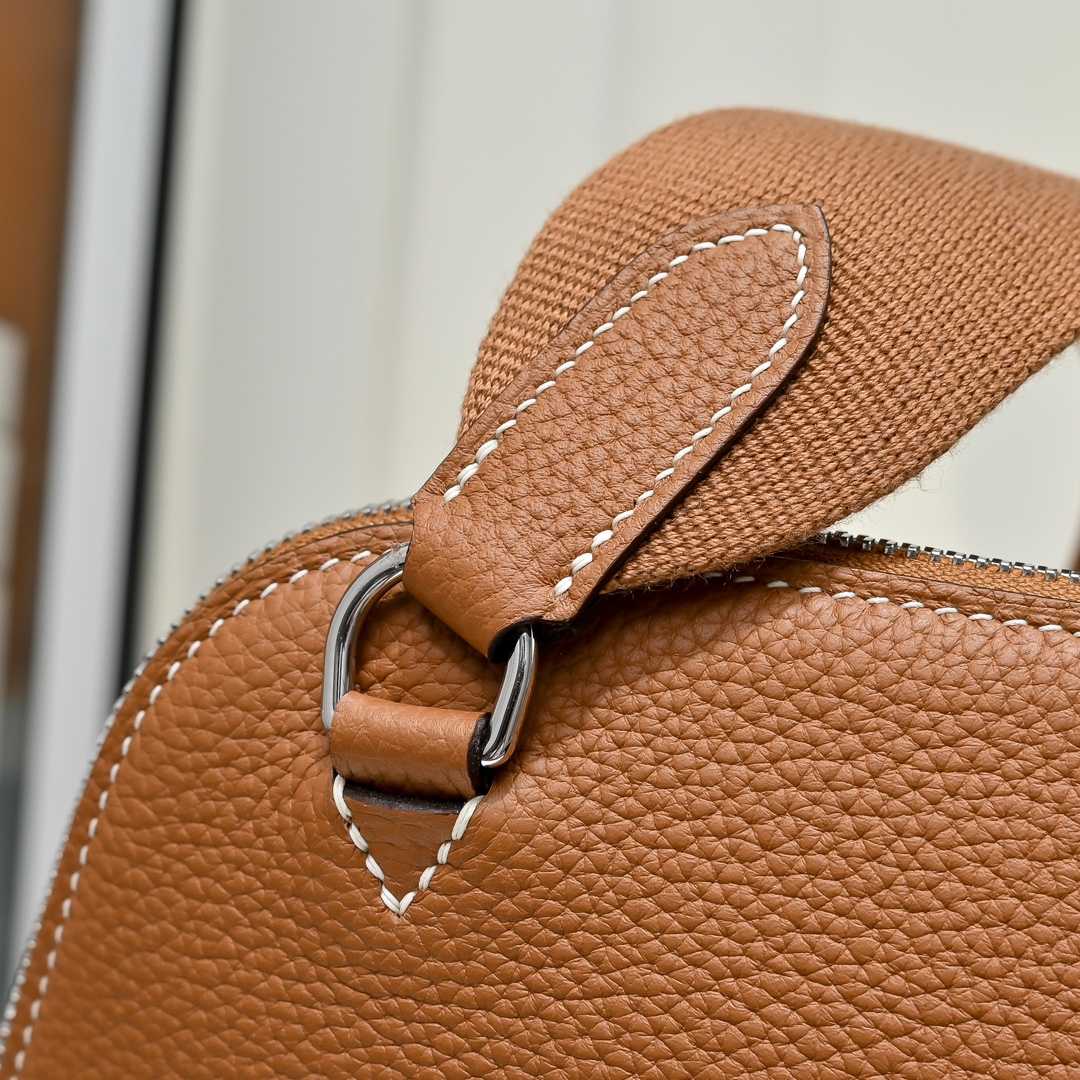 Hermès Bolide Messenger Bag - DesignerGu