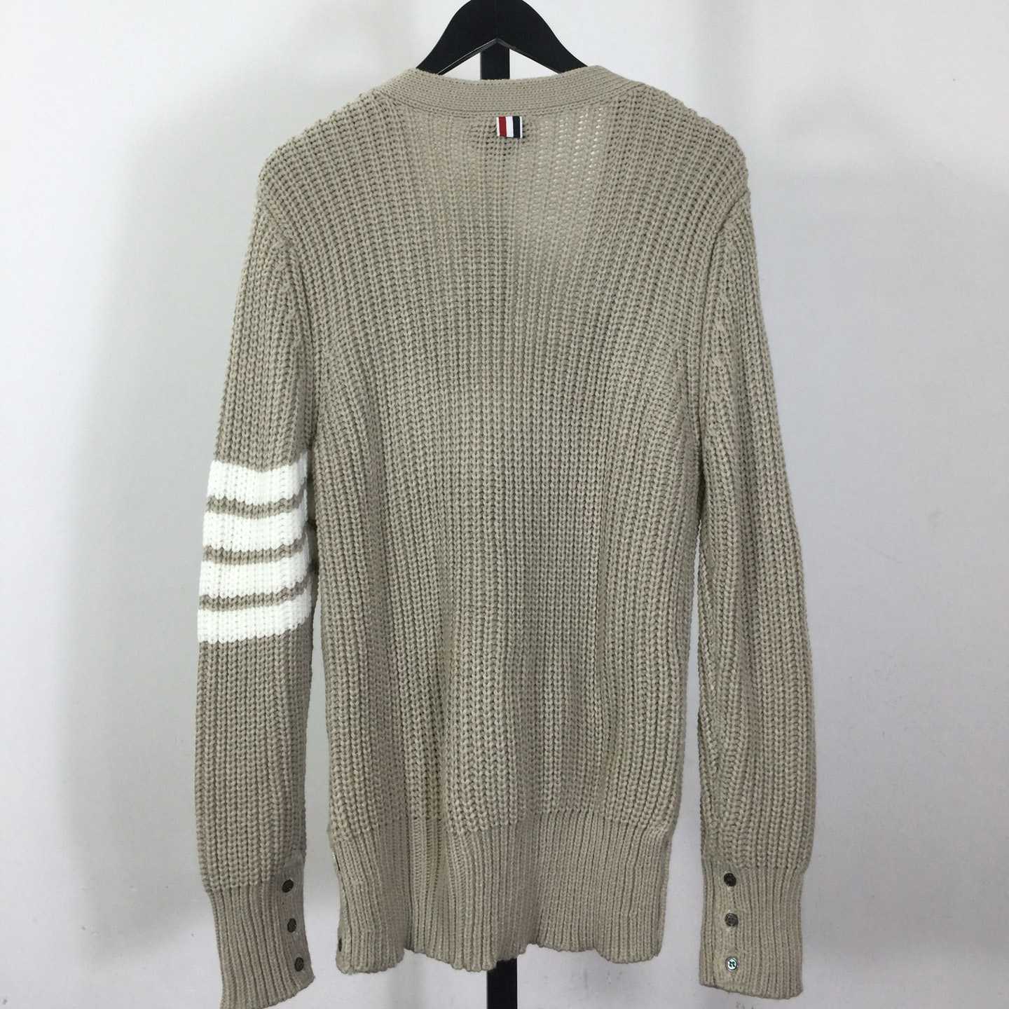 Thom Browne 4-Bar Cardigan - DesignerGu