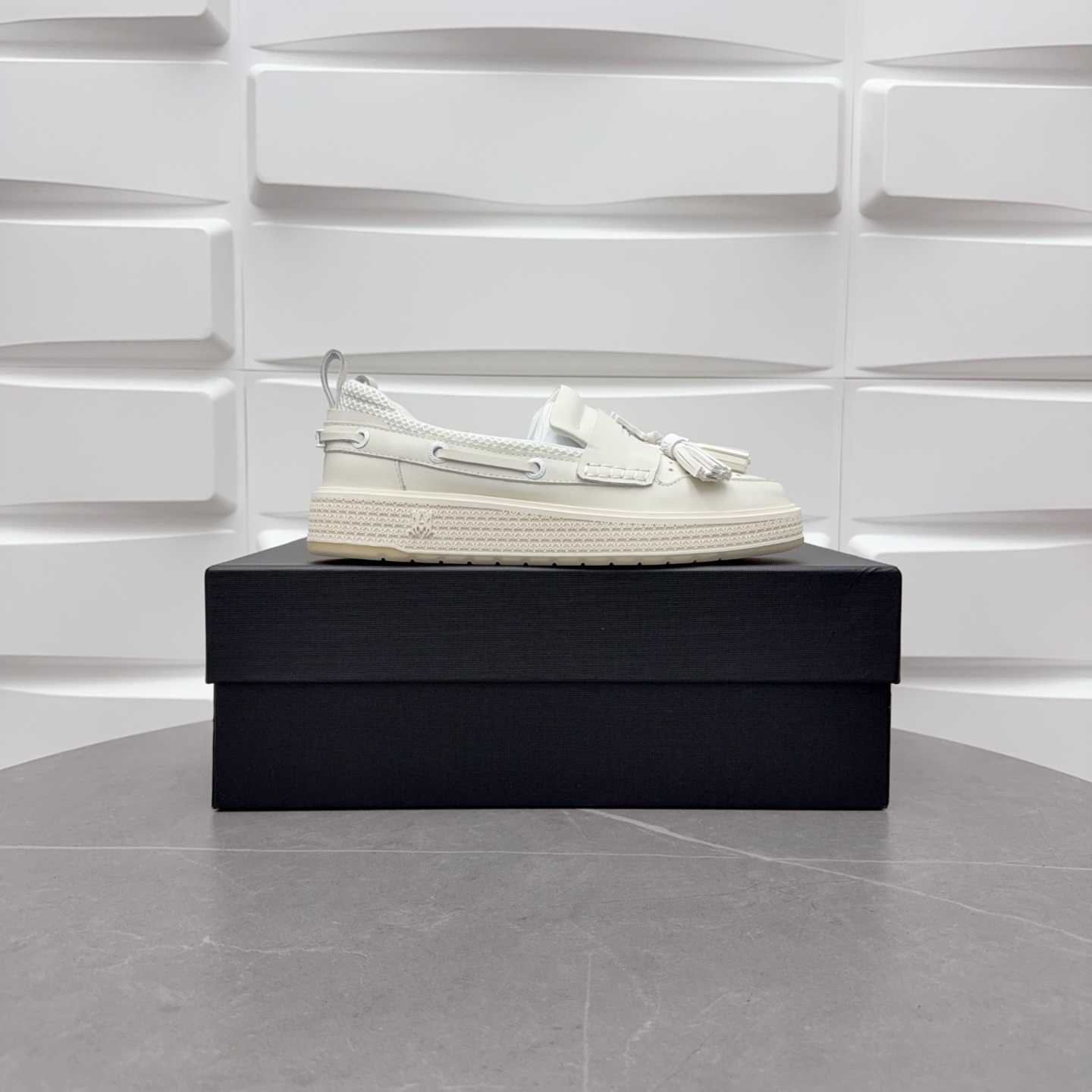 Amiri Men's White Loafers Leather - DesignerGu