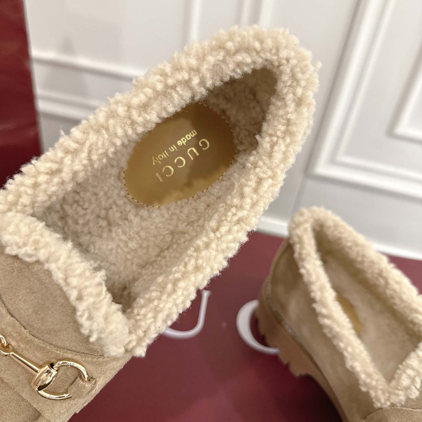 Gucci Women's Loafer With Horsebit - DesignerGu