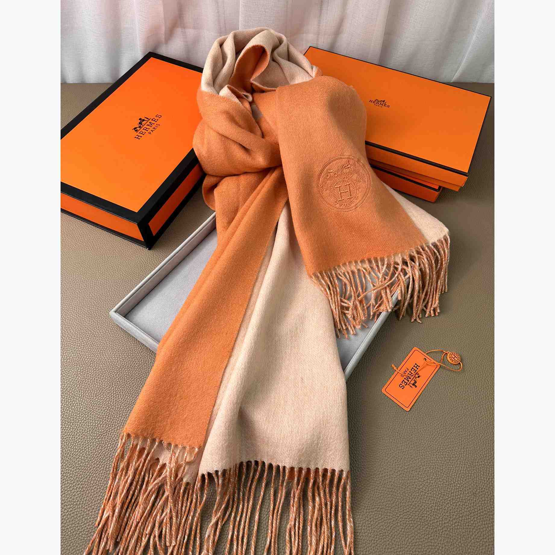 Hermès double-sided cashwool scarf - DesignerGu