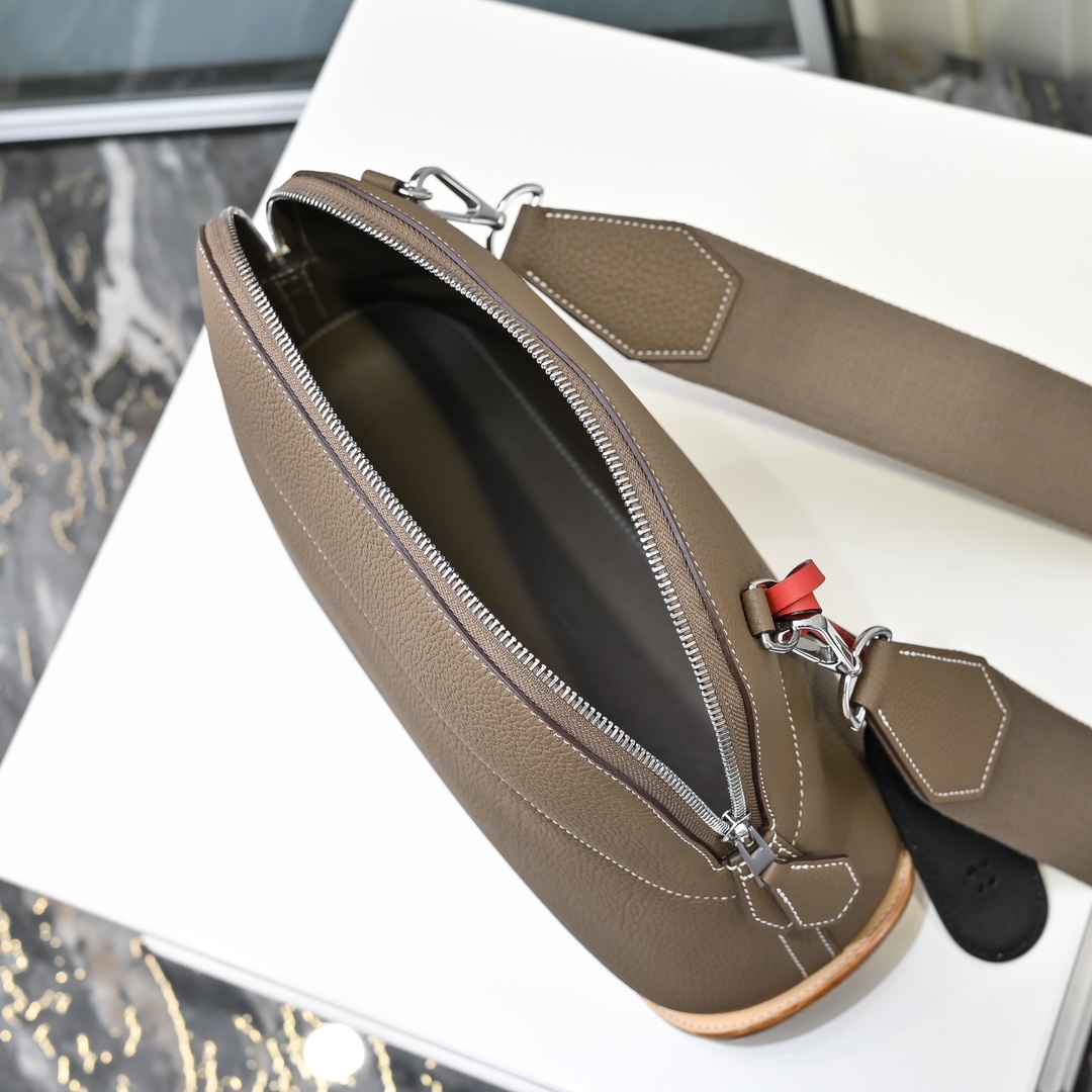 Hermès Bolide Hermès Bags   31cm - DesignerGu