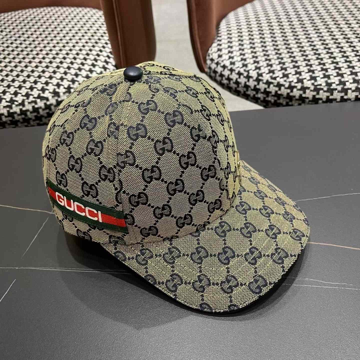 Gucci Cap - DesignerGu