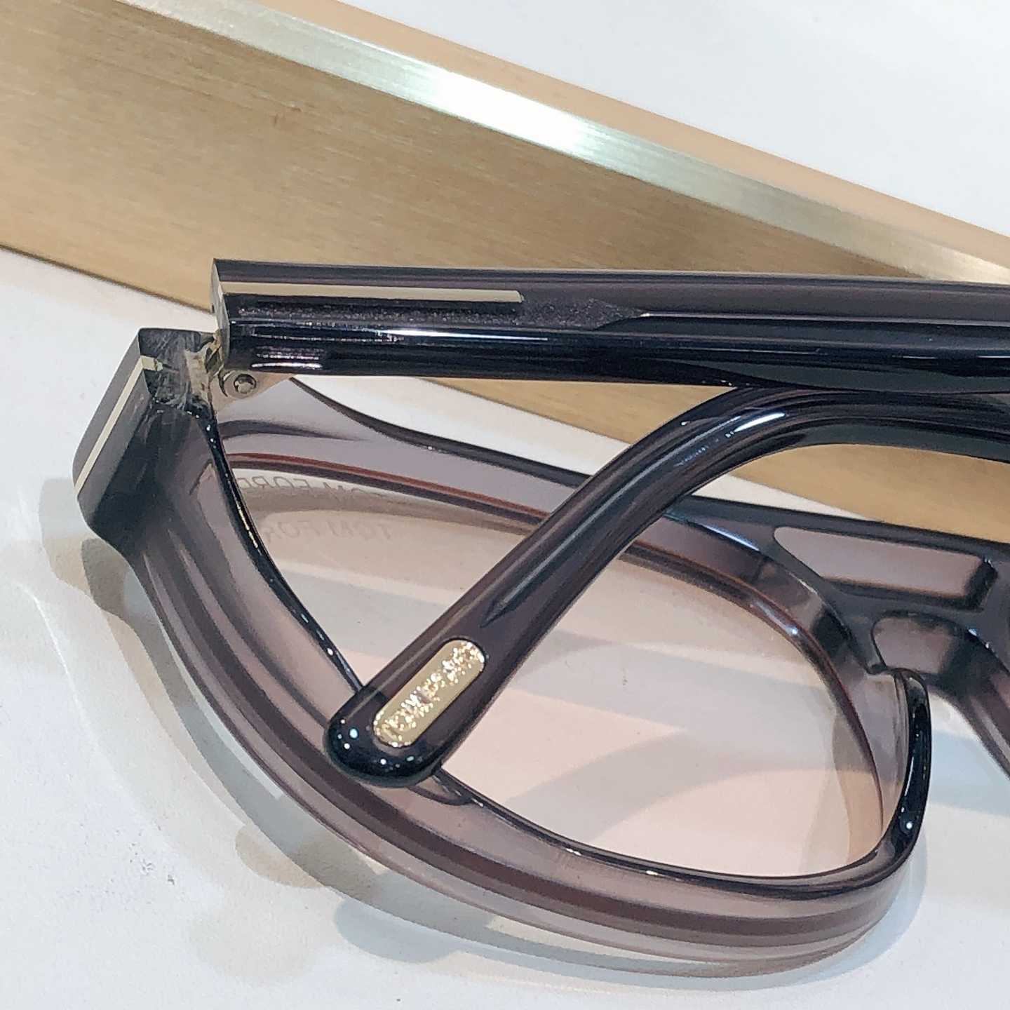 Tom Ford Resco 1022 Sunglasses - DesignerGu