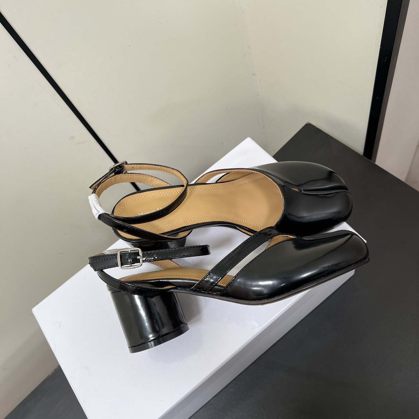 Maison Margiela Tabi Pump Sandals - DesignerGu