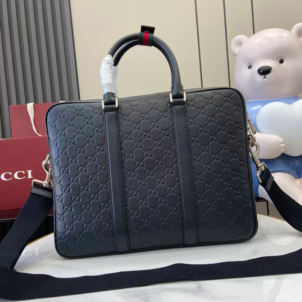 Gucci  GG Emblem Large Briefcase 850222 - DesignerGu