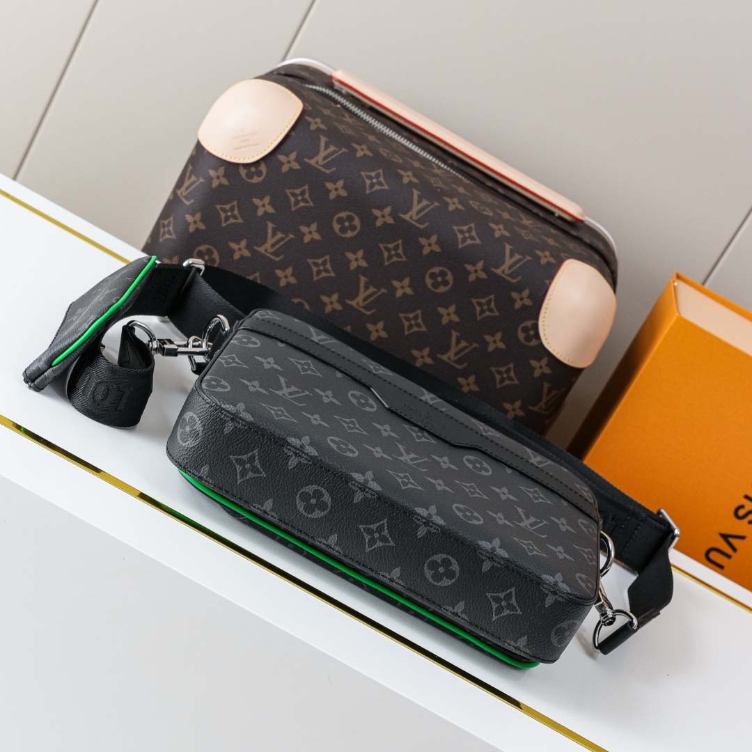 Louis Vuitton Trio Messenger bag  M26052 - DesignerGu