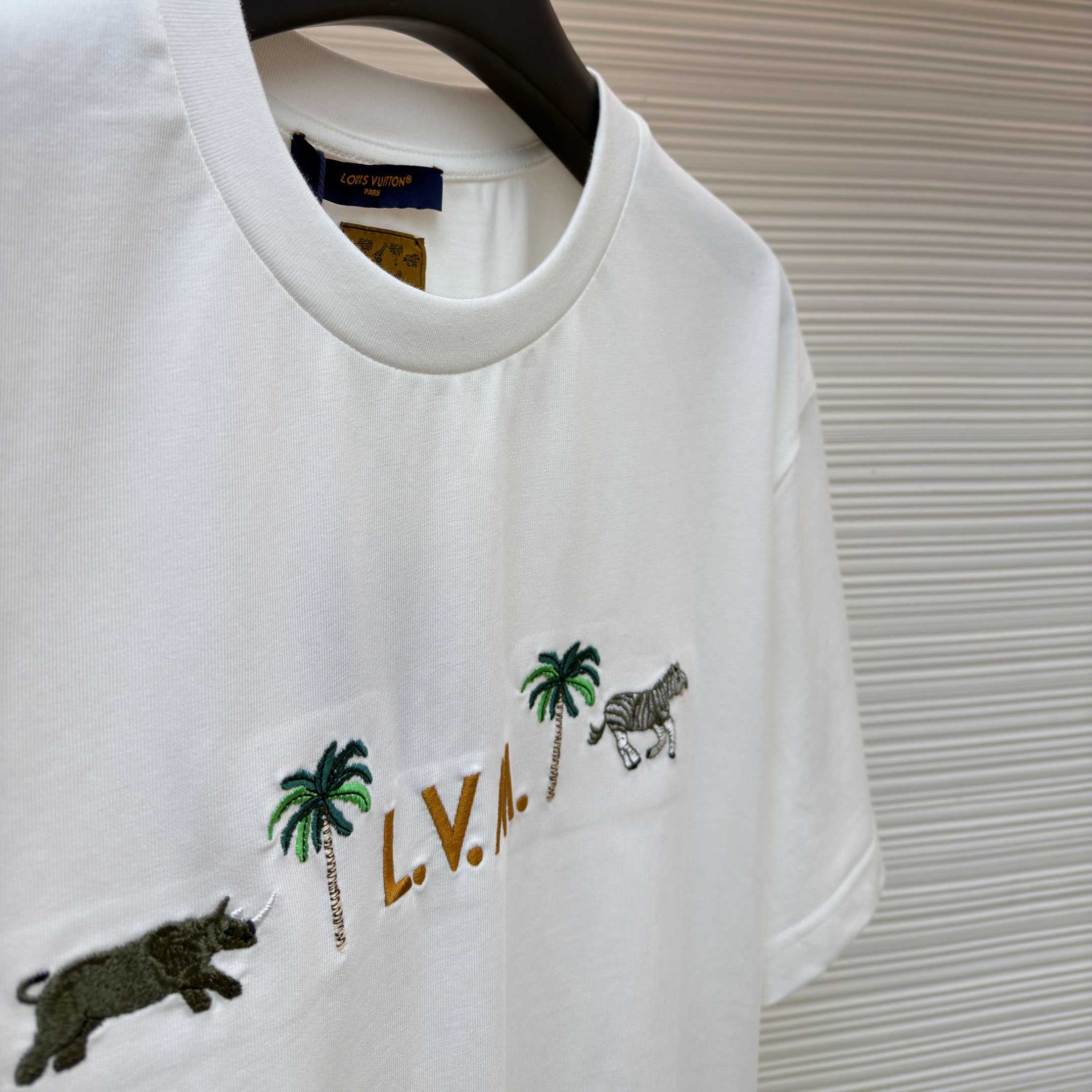 Louis Vuitton x The Darjeeling Limited Embroidered Short-Sleeved Crewneck 1AJVQO - DesignerGu